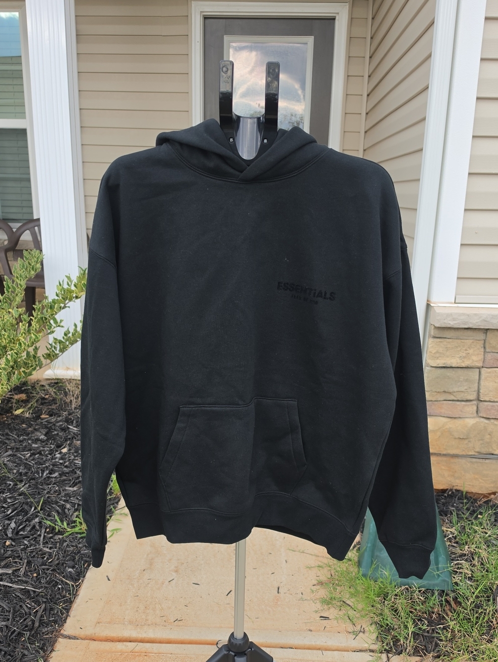 Essentials Fear Of God Hoodie Sweatshirt Size Medium Black Kangaroo Pocket
